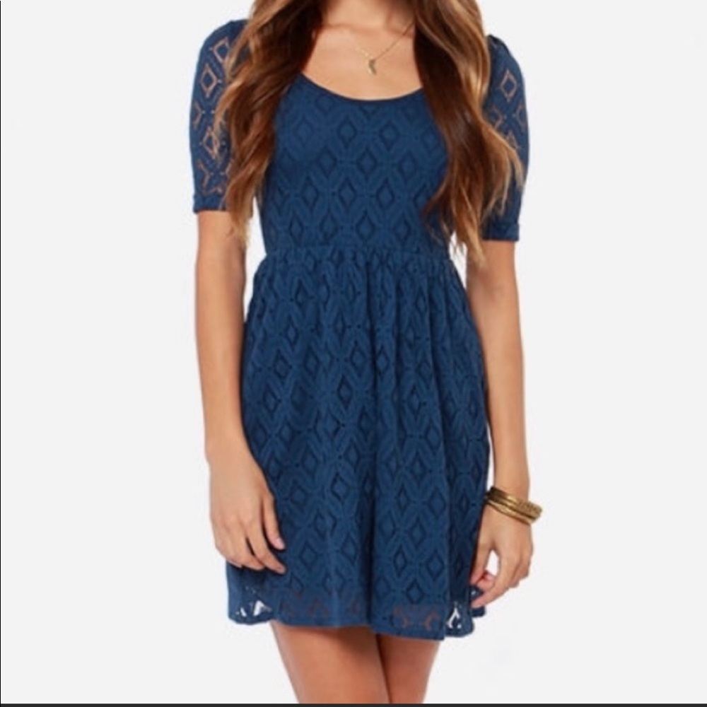 ✨4 for $20✨Roxy Out There Blue Lace Dress